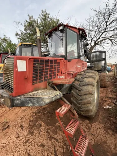 Forwarder Valmet (Komatsu) 890.3 6x6 2007 - trator florestal