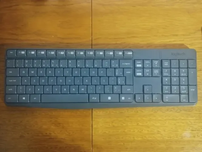 Teclado Sem Fio Logitech MK235 ABNT2