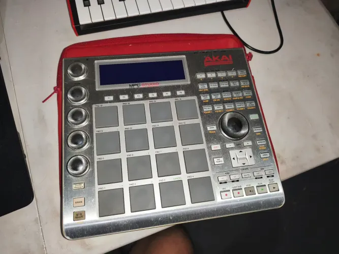 Akai Studio Mpc Silver