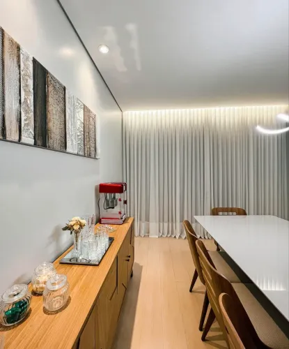 Cortina no Linho Sintético cor Off- White com Forro Blackout