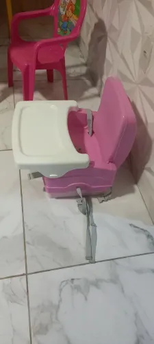 Cadeirinha de alimentação pra bebê rosa