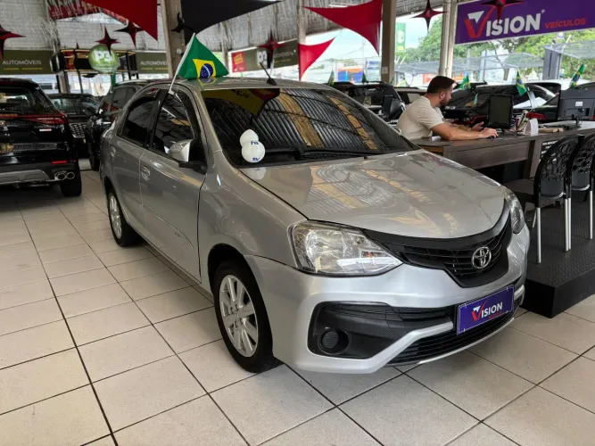 Toyota Etios X Plus Sedan 1.5 Flex 16V 4P Aut. 2020