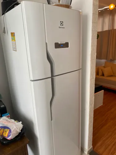 Geladeira Electrolux Frost Free 371L Função Drink Express Duplex Branca DFN41