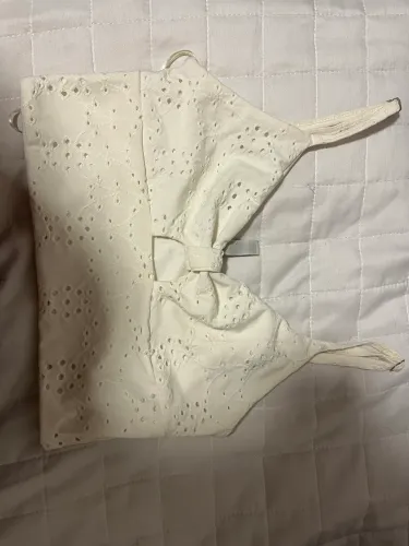 Top off white, com detalhes