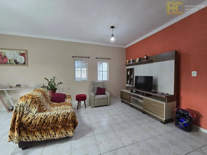 Casa com 3 quartos a 350 metros da praia à venda! - Cidade Nova Peruíbe - Peruíbe/SP