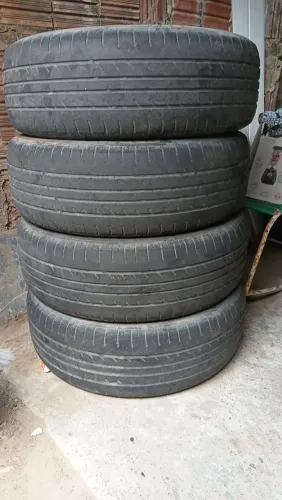4 PNEUS USADOS R$ 400