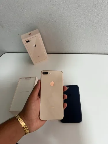 IPHONE 8 PLUS - 64 GB