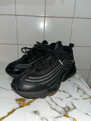 Tênis Nike Air Max Zoom 950 Usado