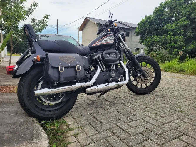 Harley Davidson 883r