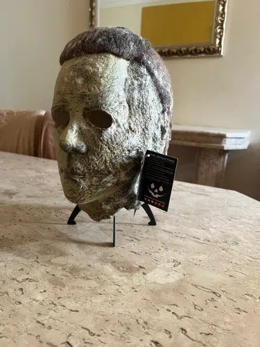Máscara original Michael Myers Ends Trick or treat studios 