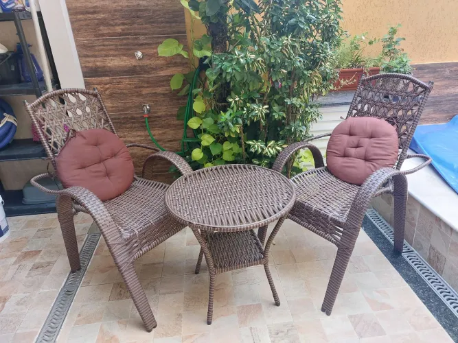 Mesa e 2 cadeiras