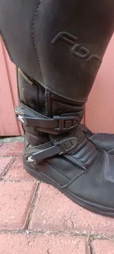 Bota de moto Forma
