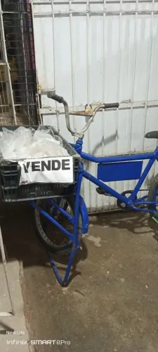 Bicicleta de carga modelo antigo 