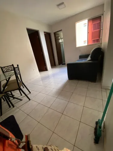 Alugo ou vendo apto no Cond. Del Este 3