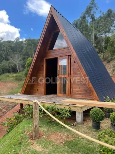 Chalé 100% mobiliado a venda no bairro Moura-Canelinha!!