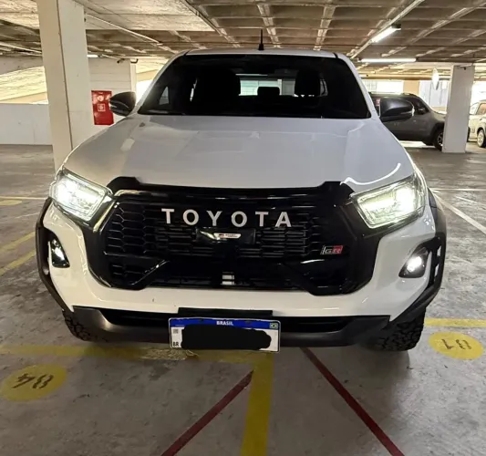 Toyota Hilux CD SR 4X4 2.8 TDI Diesel Aut. 2025