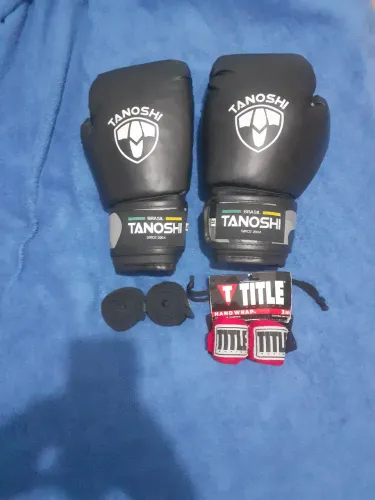 Luva de Boxe e Bandagem