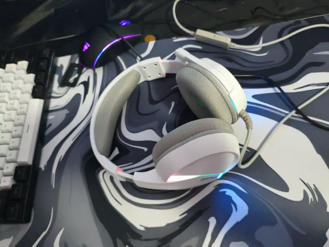Headset H8618 WH gamer