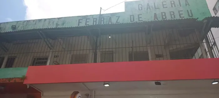 Alugo sala/loja comercial em casa amarela