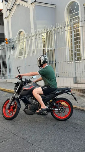 MOTO YAMAHA FZ15 ABS 2025 