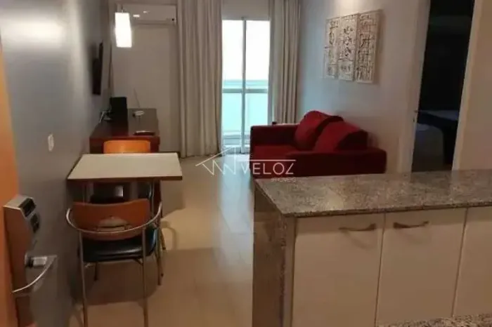Flat : / Residencial / Ipanema