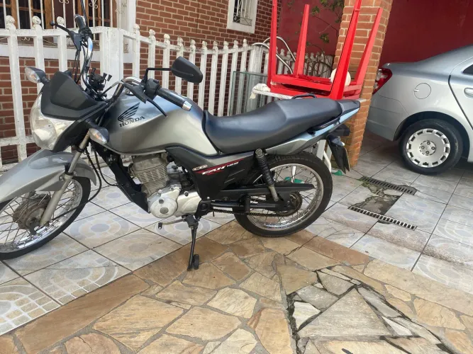 Honda Fan 125 - Muito econômica e pronta pra rodar!