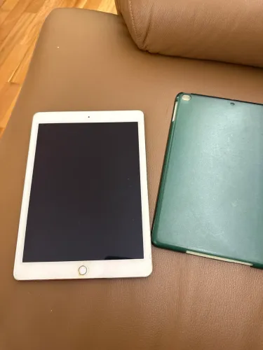 iPad Air 2 Wi-Fi + Cell 128 Gb Gold