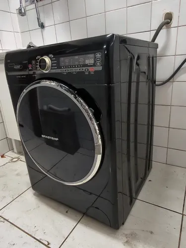 Lava e Seca Brastemp Ative! 10,1 kg 127 V preta/grafite.