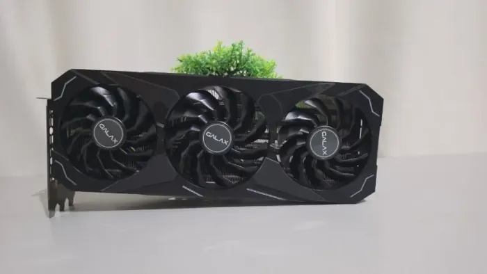 Placa de Vídeo RTX 4070 Ti Super 16Gb Galax SG