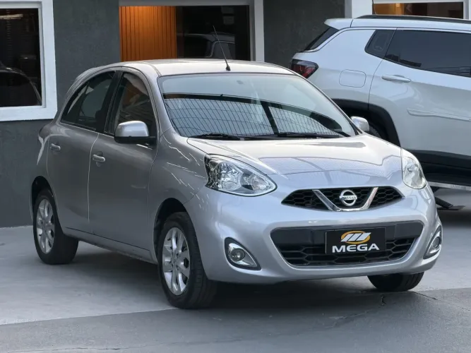 Nissan March SV 1.6 16V Flexstart 5P Mec. 2017