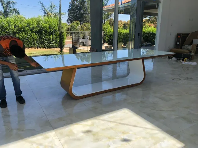 Mesa completa na madeira maciça 