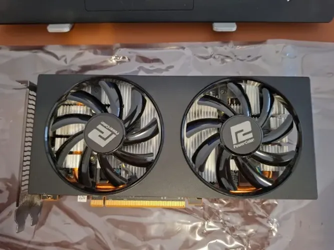 RX 5500 XT 8gb (bem conservada, uso em escritório) 