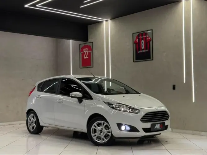 Ford Fiesta 1.6 16V Flex Aut. 5P 2016