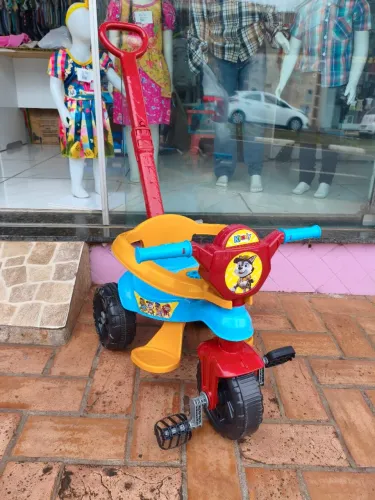 Triciclo Kendy patrulha canina