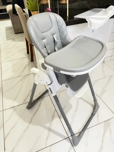 Cadeirinha de alimentação