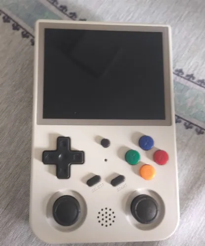 Console portátil Anbernic