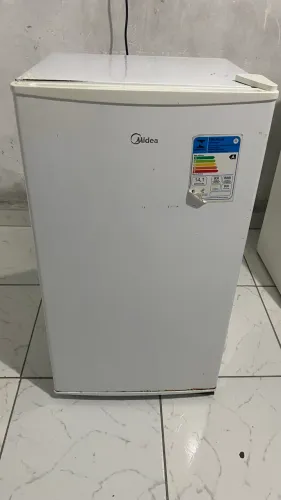 Frigobar Midea 