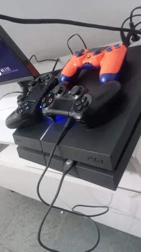 PS4 Completo + 3 Controles + Vários Jogos - Tudo Funcionando.