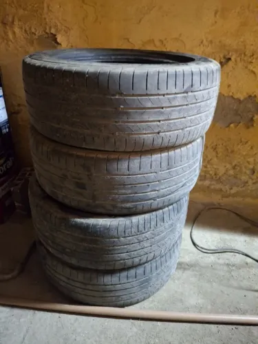 4 Pneus 195/55R15 Continental
