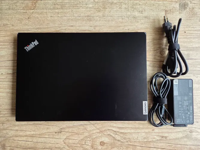 Lenovo ThinkPad E14 Gen4 i5 12th 16GB 512GB teclado retroiluminado