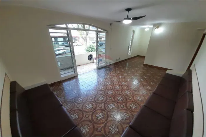 SALA COMERCIAL NA AVENIDA DOM NERY VALINHOS