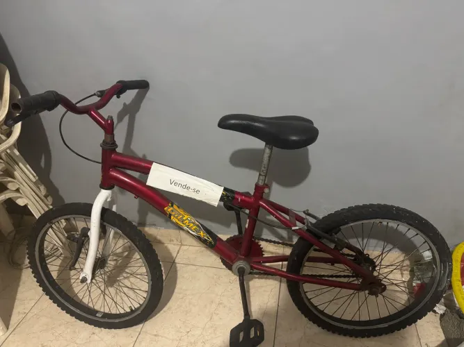 BICICLETA PRA CRIANÇA
