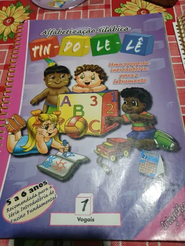 Livro de atividades para cópia.