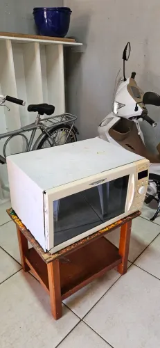 micro-ondas Brastemp 110v 38 litros funcionando perfeitamente VENDO