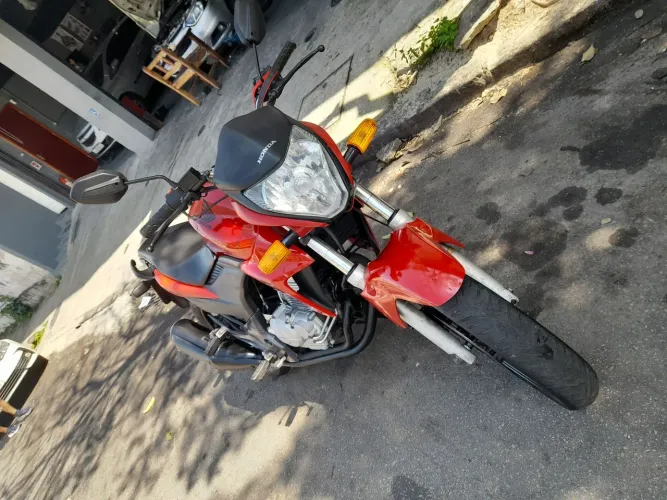 VENDO CB 300 2011 - IMPECÁVEL
