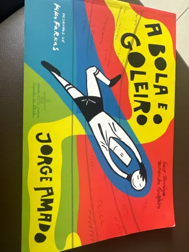Livro A Bola e o Goleiro