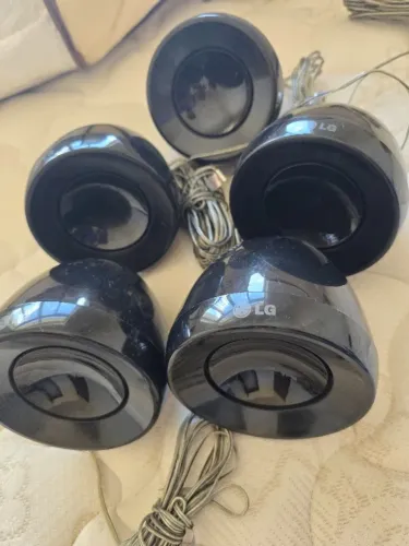Jogo De Caixas Satélites Para Home Theater Lg - 5 Unidades (Passivas)