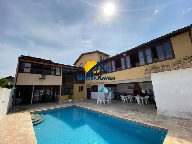 EXCELENTE CASA COM 5 QUARTOS, 4 SUÍTES EM GARATUCAIA, ANGRA DOS REIS - RJ