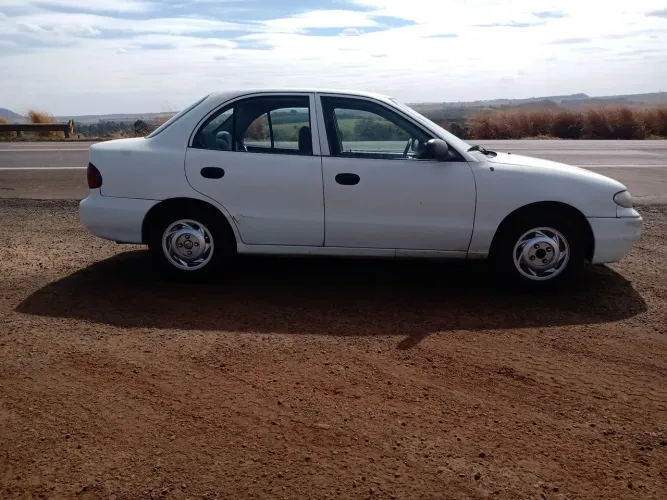 Hyundai Accent GLS 1.5 12v/16v Mec. 1995