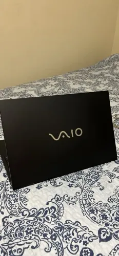 Notebook Vaio FE 15 i5, acompanha teclado e mouse